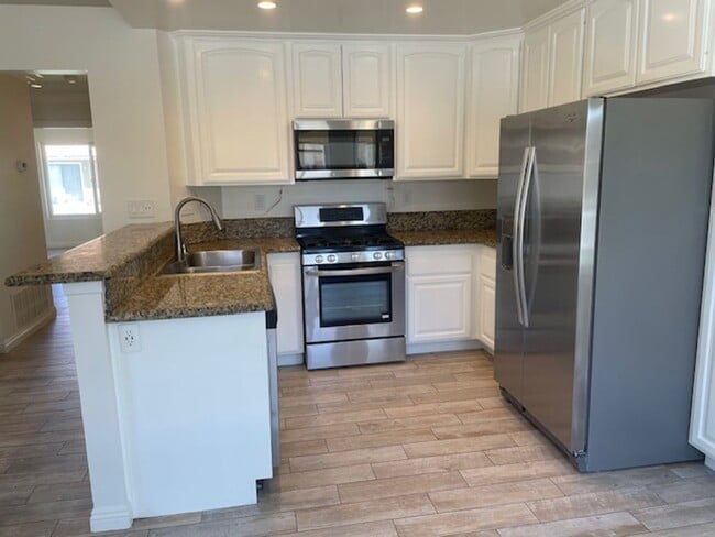 Building Photo - 40880 Whirling Wind Dr