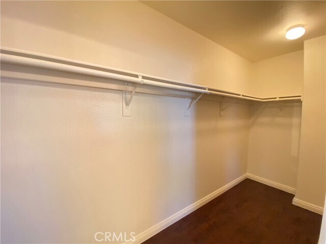 Building Photo - 708 Hillview St