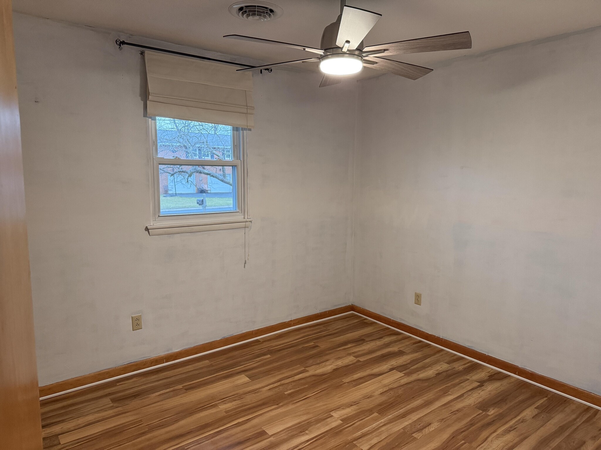 bedroom 3 - 304 Madison St