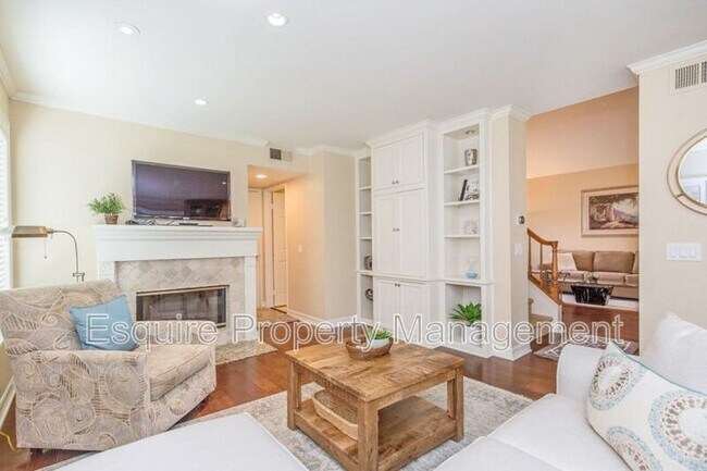 Building Photo - 5181 Via Calderon