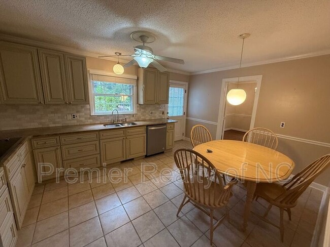 Building Photo - 1128 Partridge Ln