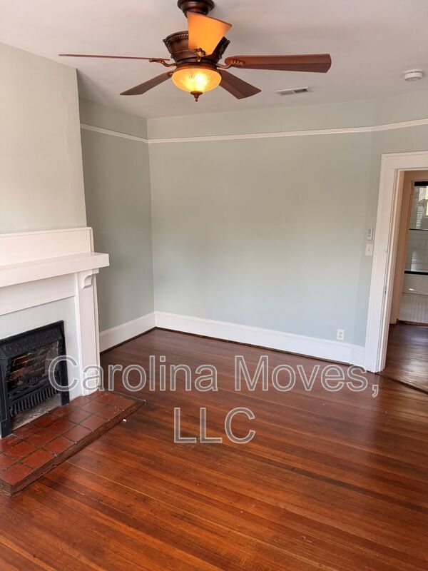 Building Photo - 112 Lavinia Ave