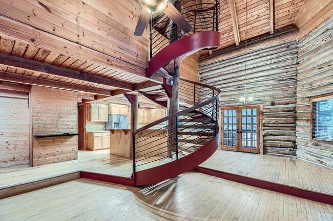 Building Photo - Stunning 3-Bedroom Log Cabin Home in Carnation!!