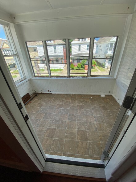 Building Photo - 1122 Willett St