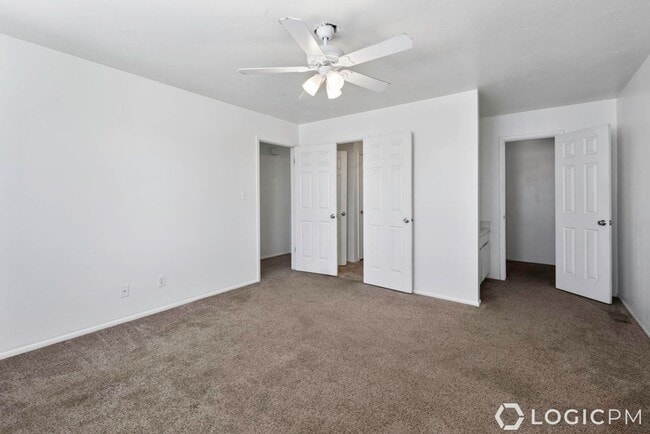 Building Photo - Stunning Row-End Townhome In Great Location!