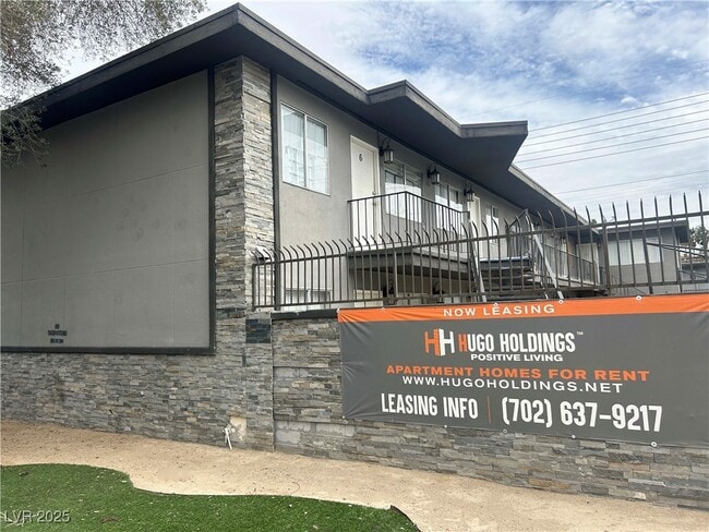 Building Photo - 2626 Lynnwood St