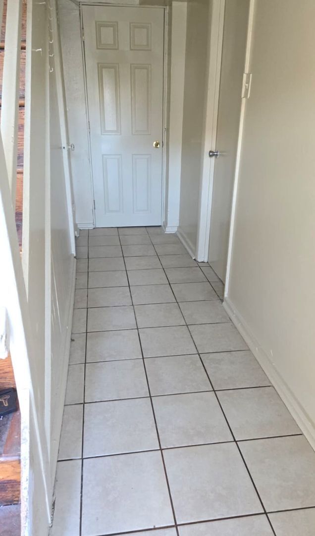 Building Photo - Spacious 4-Bedroom Home in Olney with Parking! Available NOW!