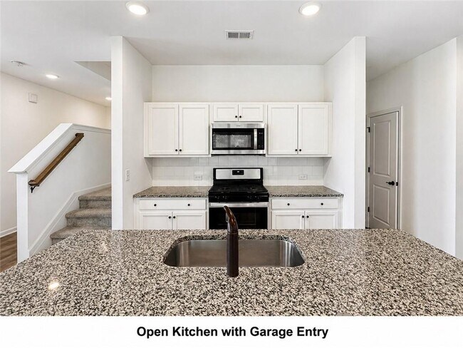 Building Photo - 5945 Osgood Pl