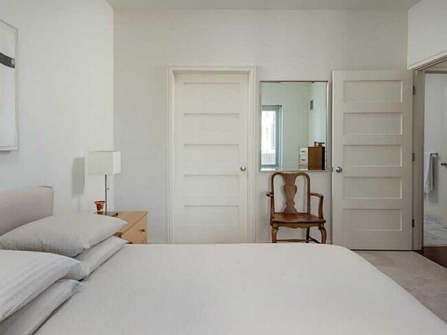 Building Photo - 100 W Exchange St