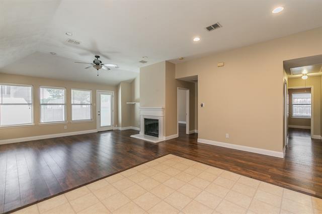 Building Photo - 734 Parkford Ln
