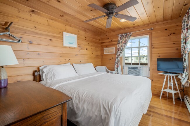 Building Photo - 2 Traynor St