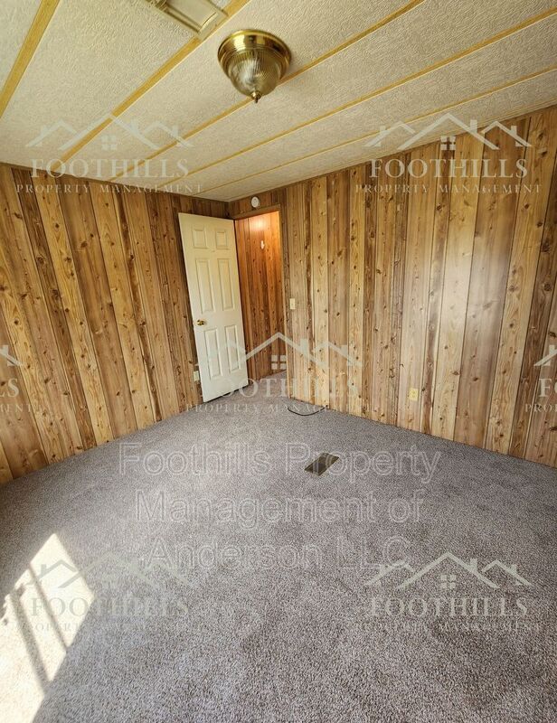 Building Photo - 408 Old Green Pond Rd