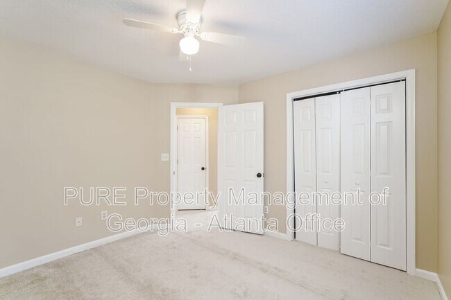 Building Photo - 5138 Saddle Cir