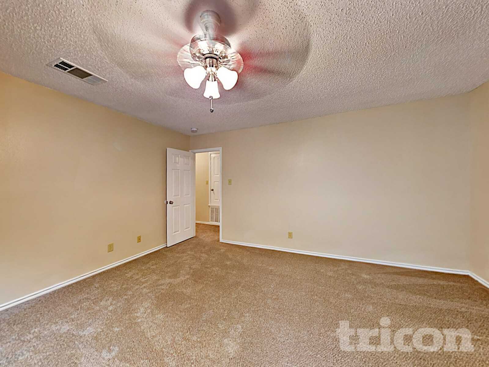 Building Photo - 8055 Chestnut Cedar Dr