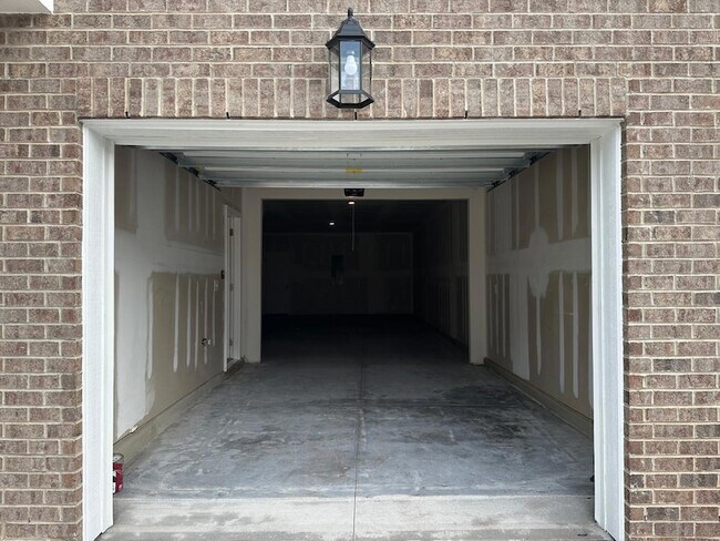 Building Photo - 1106 Harmony Trl