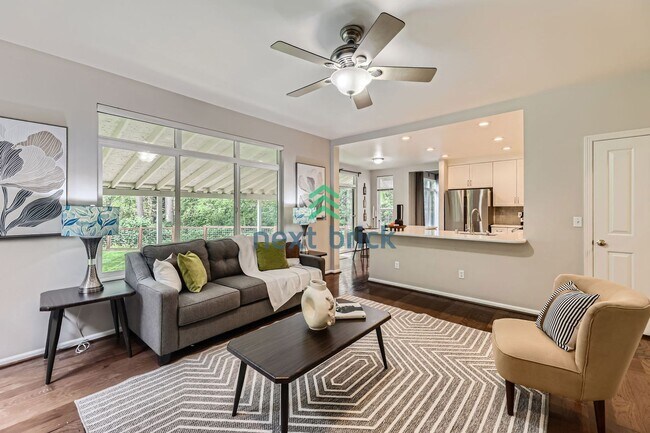 Building Photo - A beautiful 3 bedrooms and 2.5 bathrooms h...