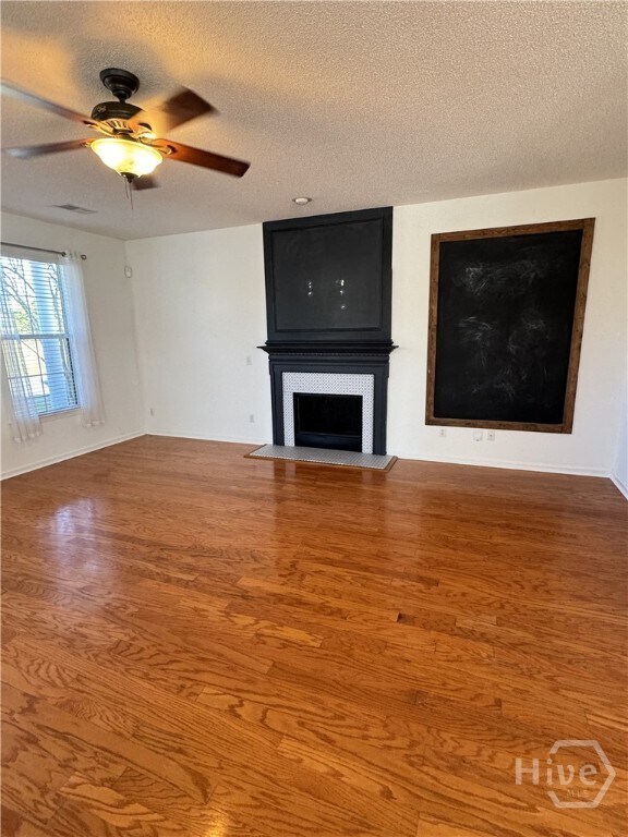 Building Photo - 4 Greatwood Wy