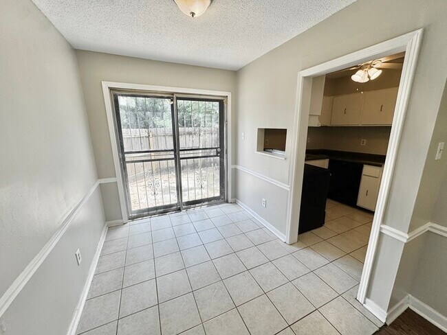 Building Photo - 3614 Tchulahoma Rd