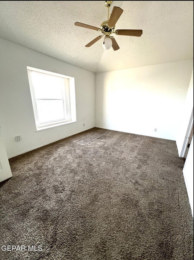 Building Photo - 11501 Cree Ct