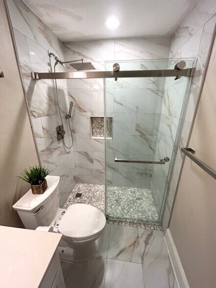 Building Photo - 3612 Convent St