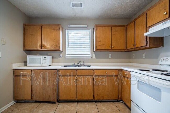 Building Photo - 10266 Stone St NW