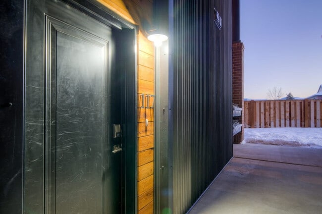 Building Photo - 2210 Remington Way