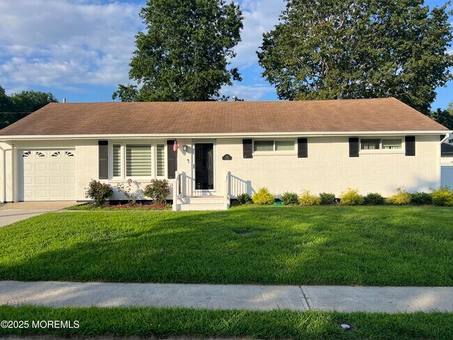 Building Photo - 709 Coral Way
