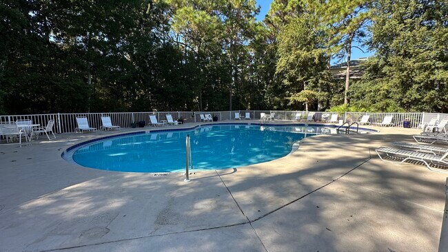 Building Photo - 200 Sandestin Ln