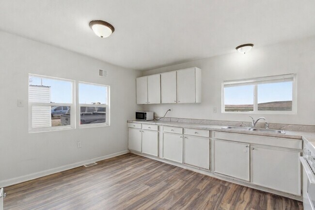 Building Photo - 107 Gumbo Dr