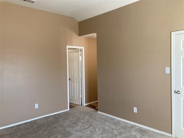 Building Photo - 615 Lone Ridge Way