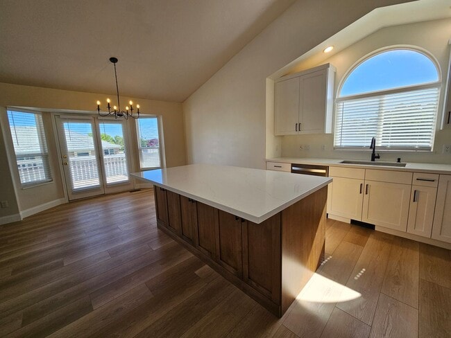 Building Photo - 4698 Colander Dr