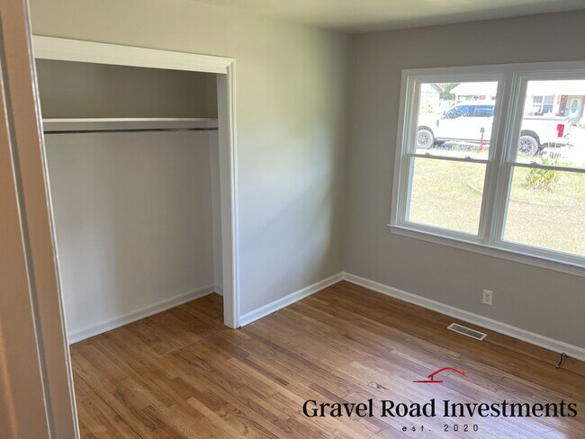 Building Photo - Single Family Home for Rent