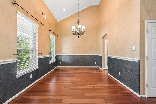 Building Photo - 11303 English Rose Trail