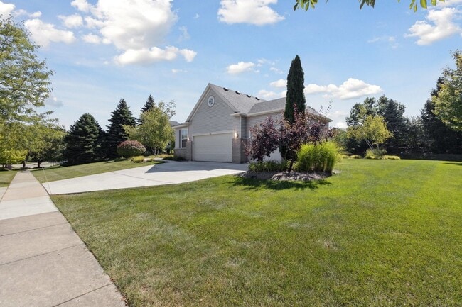 Building Photo - 3403 Green Pastures Ln