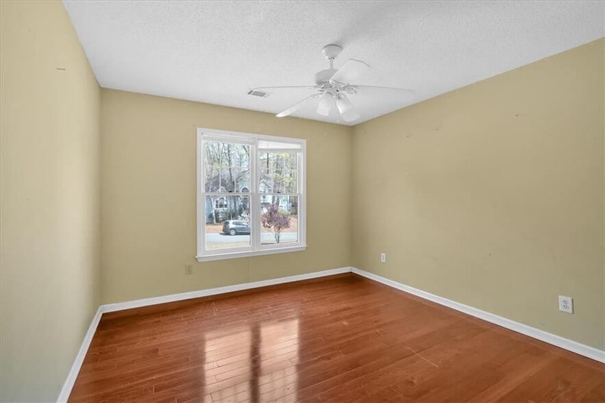 Building Photo - 3525 Sir Johns Ct NW