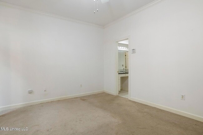 Building Photo - 246 Eastbrooke St