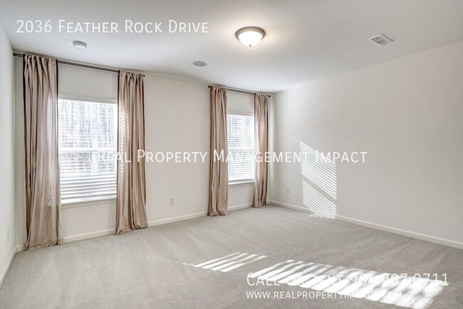 Building Photo - 2036 Feather Rock Dr