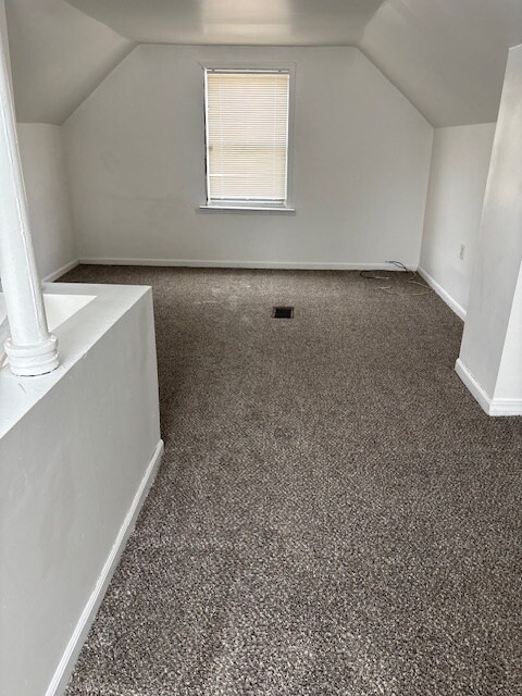 Building Photo - 18134 Vaughan St