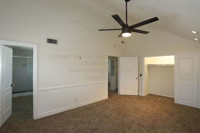 Building Photo - 25502 McIntyre St