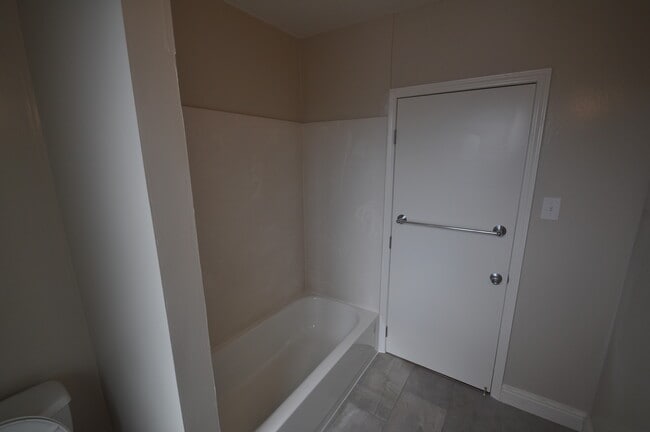 Building Photo - 1616 Ward St