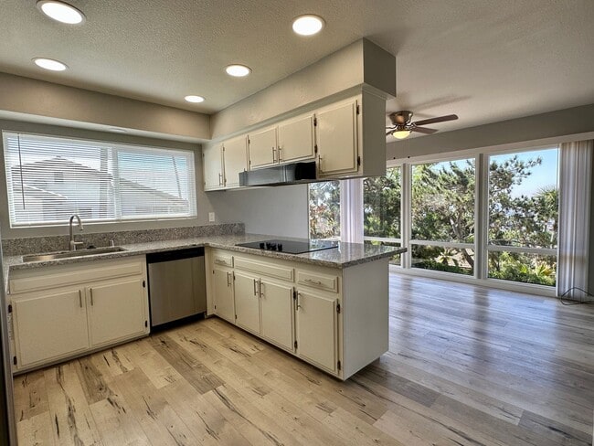 Building Photo - Beautiful Hilltop Del Cerro House with Amazing Views As Far As The Ocean!