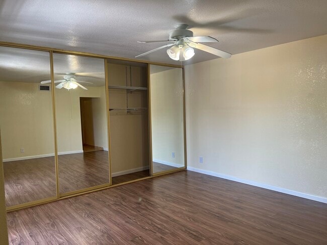 Building Photo - 4663 Cherry Rd