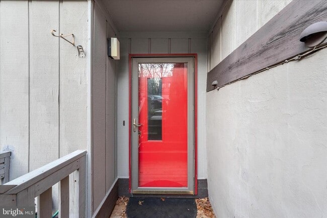 Building Photo - 2337 Glade Bank Way