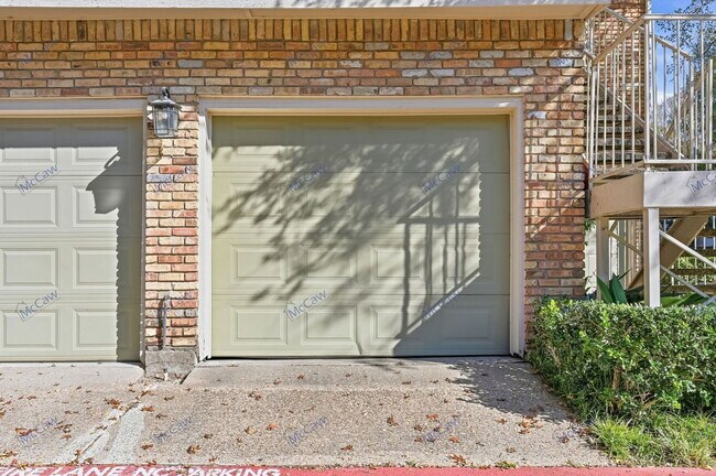 Building Photo - 7151 Gaston Ave