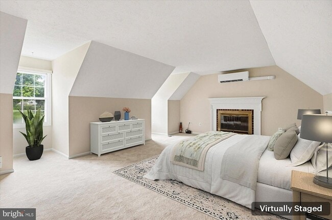 Building Photo - 9708 Locust Hill Dr