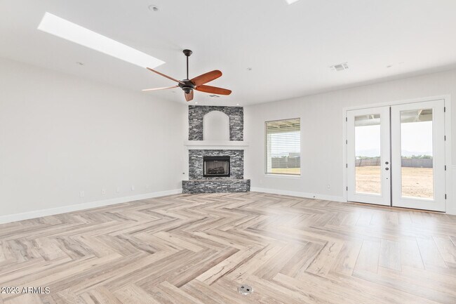 Building Photo - 24431 W Horned Owl Trail