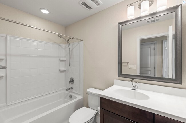 Building Photo - Amazing Newer Constructed 3br/2ba San Ramon Condo for Rent! Top Floor! Centrally Located for Conv...