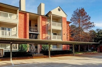 Building Photo - 4041 Drake St