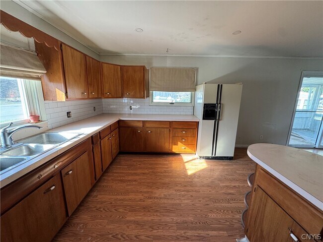 Building Photo - 2221 Mott Rd