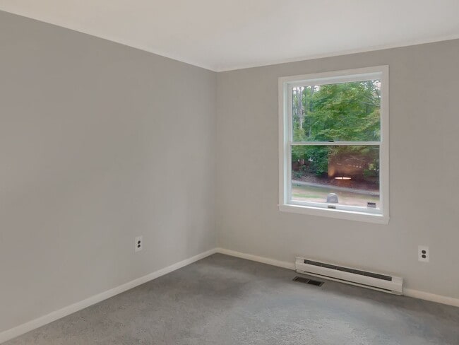 Building Photo - 4225 Robinson Rd